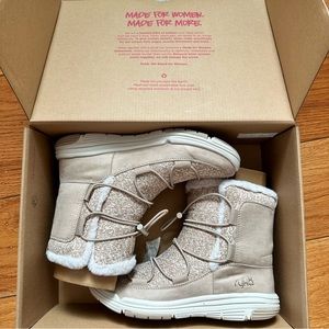 Ryka cozy and comfortable sneaker boot